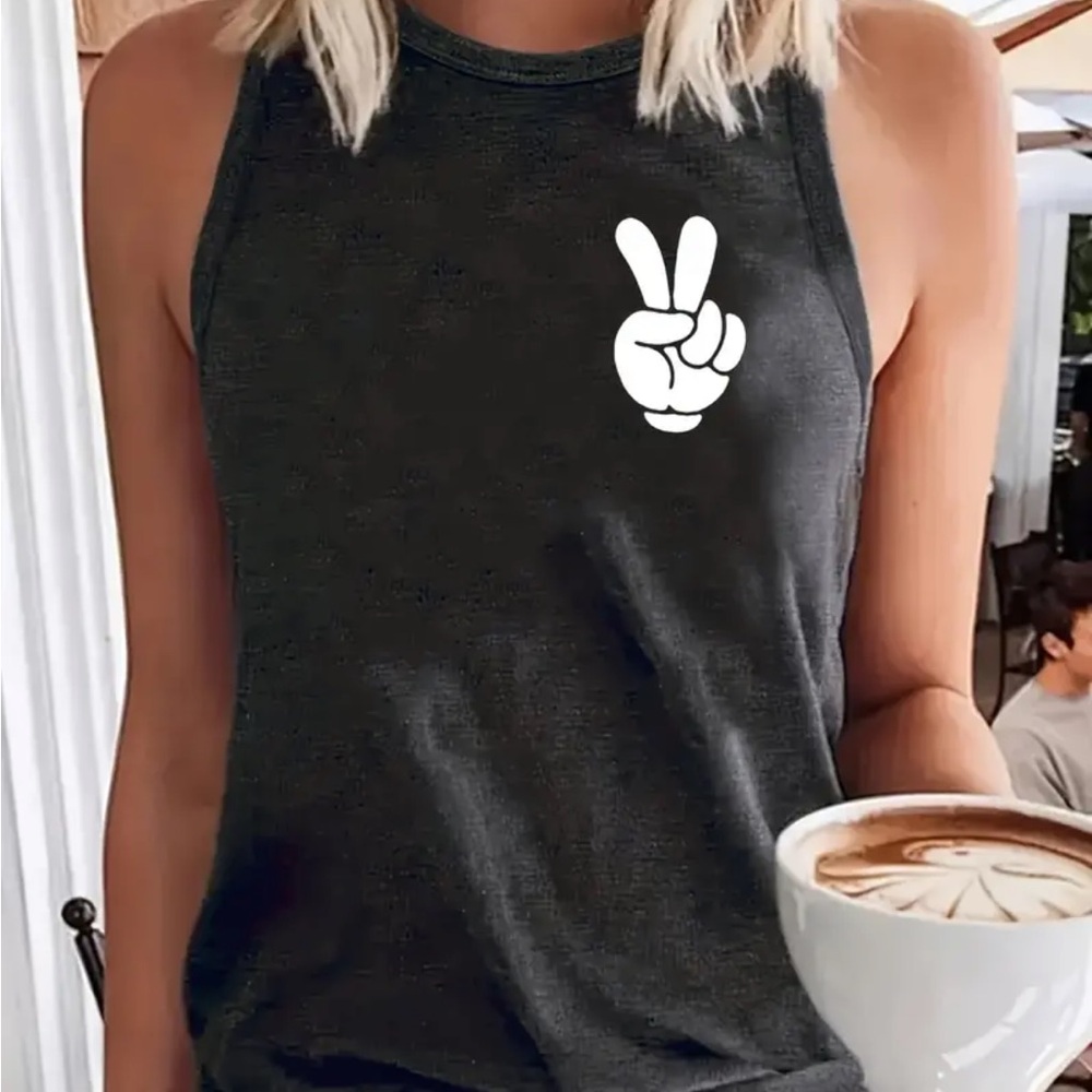 🖤 Mickey inspired tank top!